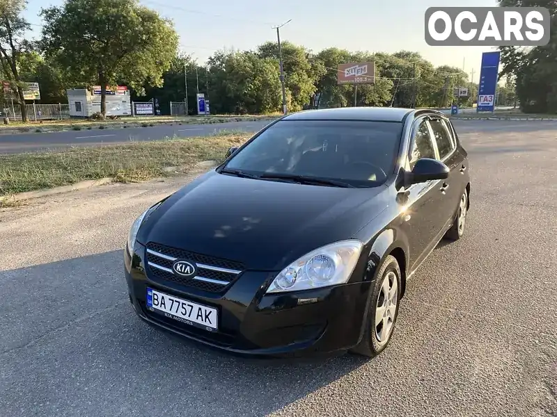 Хэтчбек Kia Ceed 2008 1.6 л. Ручная / Механика обл. Кировоградская, Кропивницкий (Кировоград) - Фото 1/9