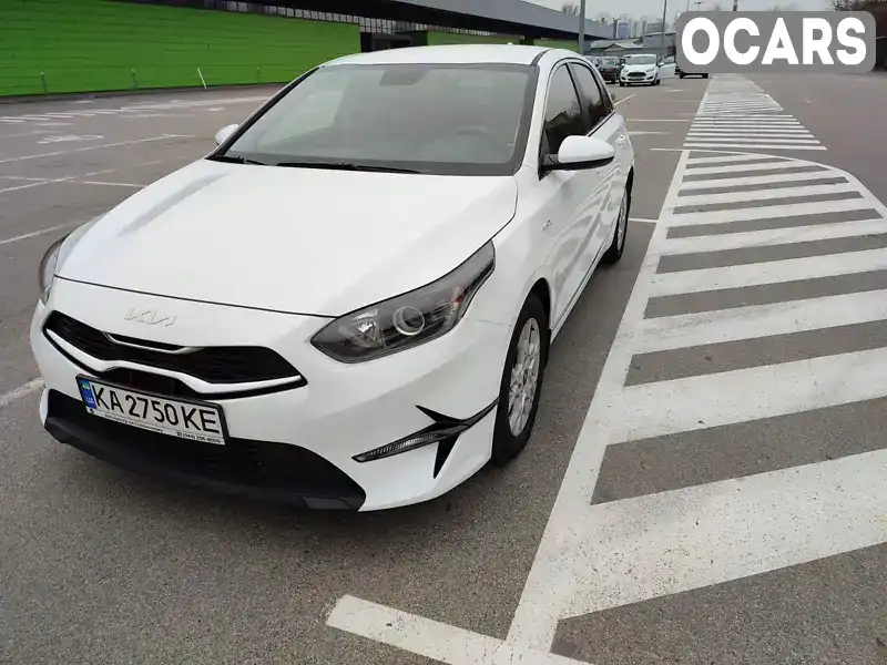 Хэтчбек Kia Ceed 2023 1.59 л. Автомат обл. Киевская, Киев - Фото 1/6