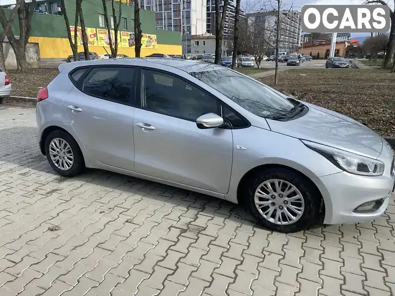 Хэтчбек Kia Ceed 2012 1.58 л. Ручная / Механика обл. Закарпатская, Ужгород - Фото 1/8