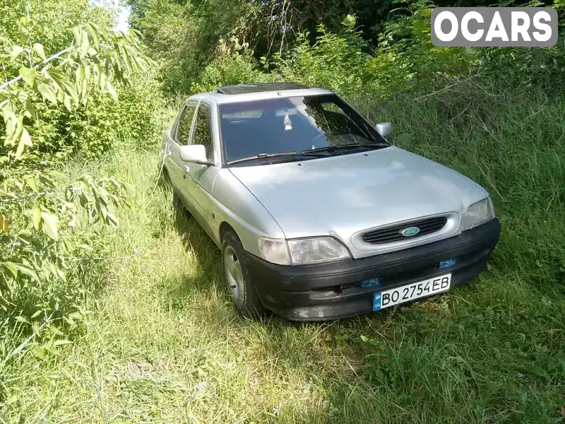 Седан Ford Escort 1993 1.39 л. Ручная / Механика обл. Тернопольская, Теребовля - Фото 1/14