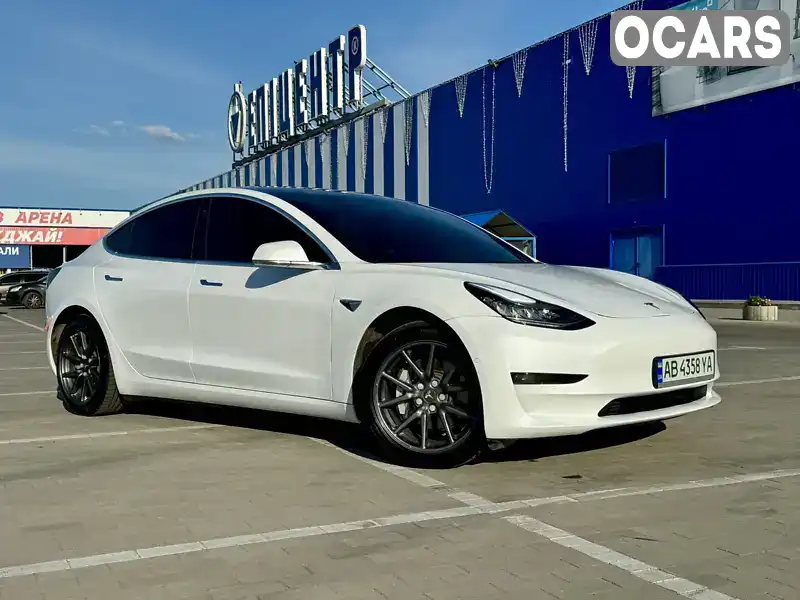 Седан Tesla Model 3 2018 null_content л. Автомат обл. Винницкая, Винница - Фото 1/15