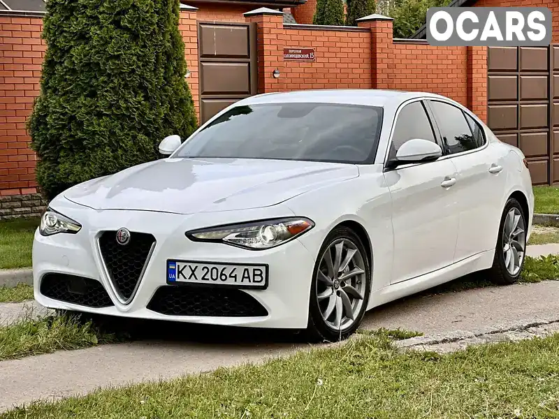 Седан Alfa Romeo Giulia 2017 2 л. Автомат обл. Харьковская, Харьков - Фото 1/21