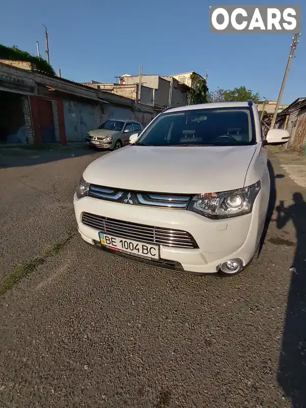 Внедорожник / Кроссовер Mitsubishi Outlander 2012 2.36 л. Вариатор обл. Николаевская, Николаев - Фото 1/9