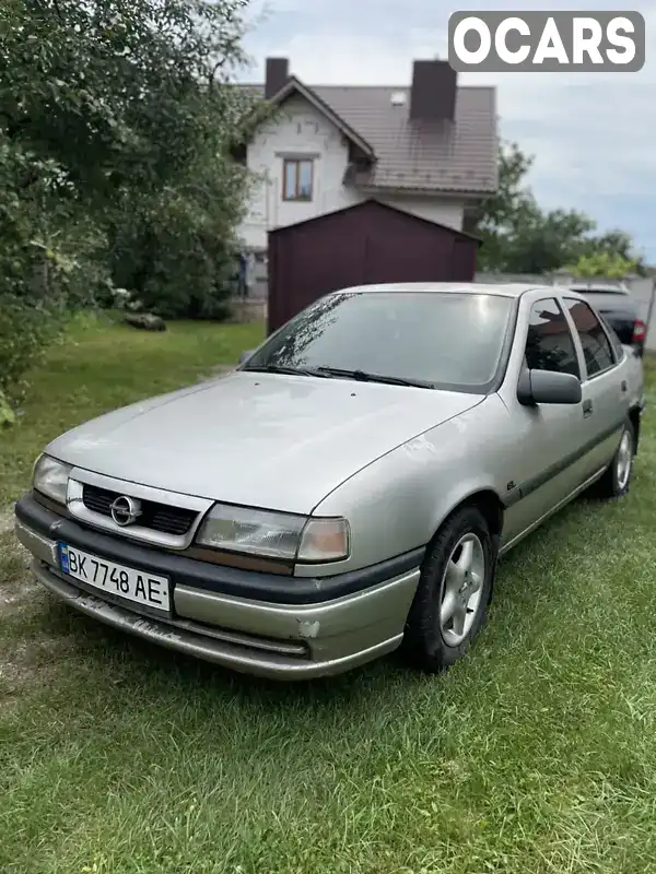 Седан Opel Vectra 1993 1.6 л. Ручная / Механика обл. Ровенская, Дубно - Фото 1/21