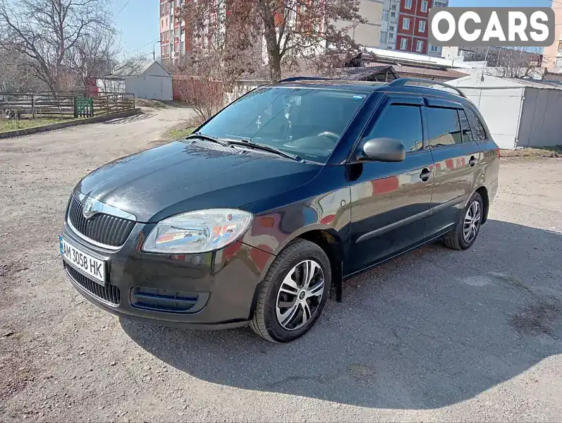 Універсал Skoda Fabia 2010 1.2 л. Ручна / Механіка обл. Житомирська, Бердичів - Фото 1/19