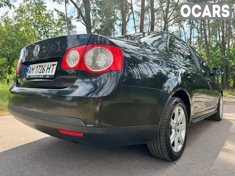 Седан Volkswagen Jetta 2006 1.6 л. Ручна / Механіка обл. Житомирська, Житомир - Фото 1/21