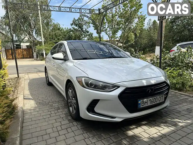 Седан Hyundai Elantra 2018 2 л. Автомат обл. Одесская, Одесса - Фото 1/18