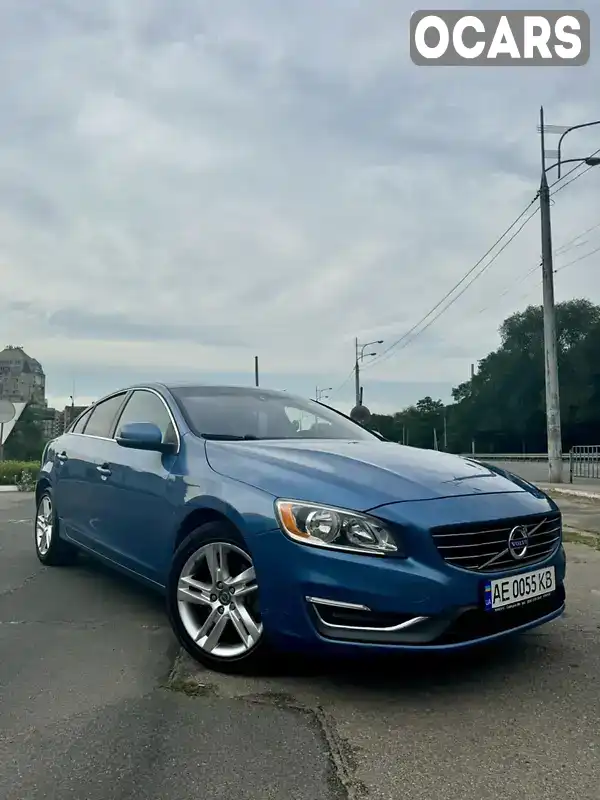 Седан Volvo S60 2014 2 л. Автомат обл. Дніпропетровська, Дніпро (Дніпропетровськ) - Фото 1/8