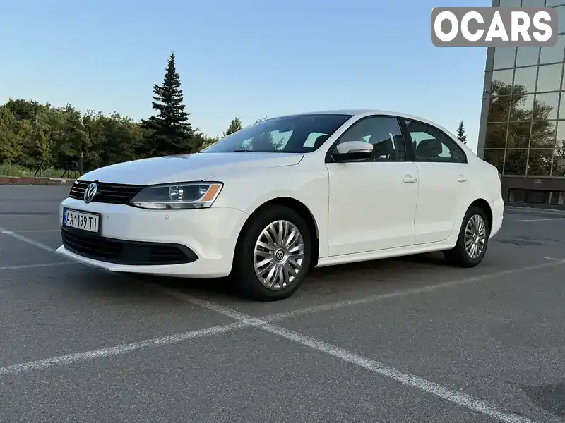 Седан Volkswagen Jetta 2013 1.8 л. Автомат обл. Киевская, Киев - Фото 1/16