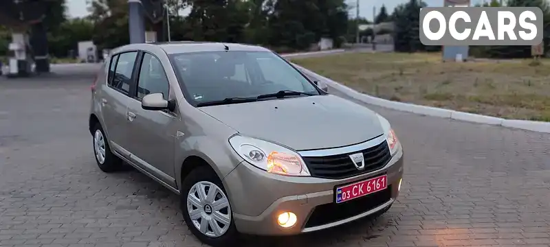 Хэтчбек Dacia Sandero 2009 1.6 л. Ручная / Механика обл. Донецкая, Доброполье - Фото 1/12