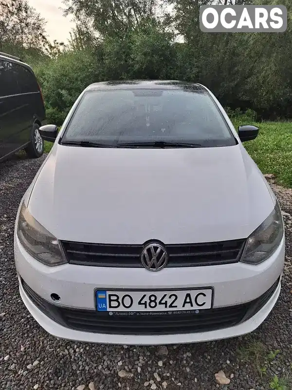 Седан Volkswagen Polo 2012 1.6 л. Ручная / Механика обл. Львовская, Перемышляны - Фото 1/7