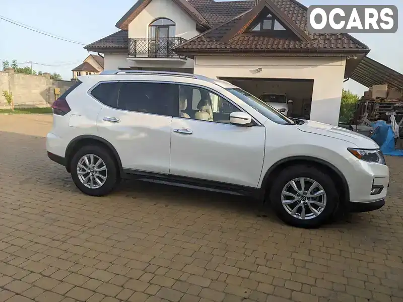 Позашляховик / Кросовер Nissan Rogue 2018 2.49 л. Варіатор обл. Рівненська, Рівне - Фото 1/6