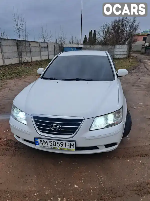 Седан Hyundai Sonata 2013 2 л. Автомат обл. Житомирська, Житомир - Фото 1/6