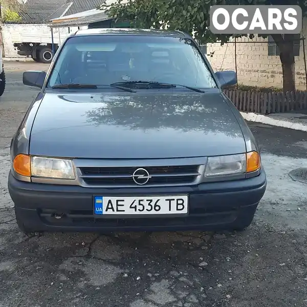 Седан Opel Astra 1994 1.7 л. Ручна / Механіка обл. Дніпропетровська, Верхньодніпровськ - Фото 1/21
