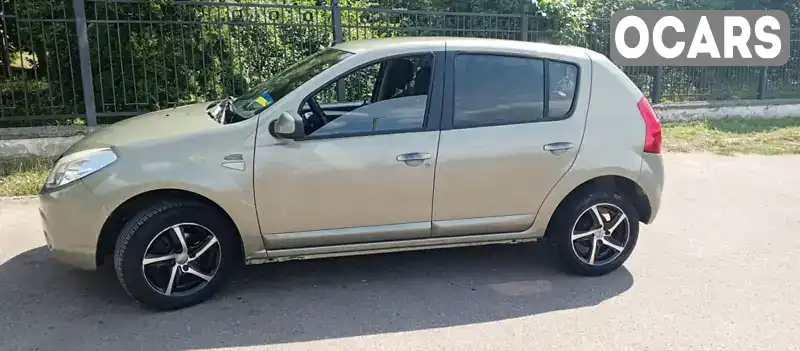 Хэтчбек Dacia Sandero 2008 1.39 л. Ручная / Механика обл. Киевская, Киев - Фото 1/21