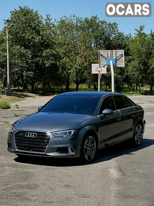 Седан Audi A3 2019 2 л. Автомат обл. Харьковская, Чугуев - Фото 1/14