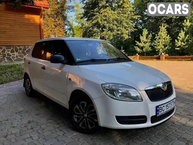 Хетчбек Skoda Fabia 2009 1.2 л. Ручна / Механіка обл. Львівська, Самбір - Фото 1/13