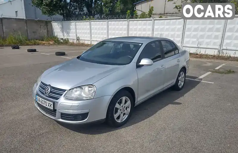 Седан Volkswagen Jetta 2008 1.6 л. Автомат обл. Киевская, Киев - Фото 1/21