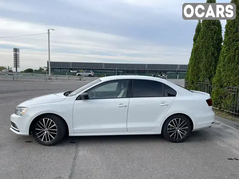 Седан Volkswagen Jetta 2015 1.8 л. Автомат обл. Львівська, Львів - Фото 1/8