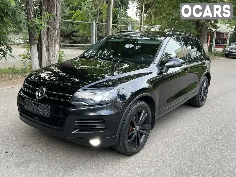 Позашляховик / Кросовер Volkswagen Touareg 2010 3 л. Автомат обл. Чернівецька, Чернівці - Фото 1/21