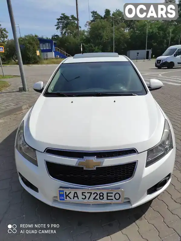 Седан Chevrolet Cruze 2010 2 л. Автомат обл. Київська, Київ - Фото 1/15