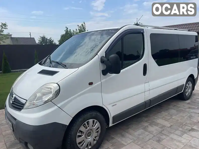 Мінівен Opel Vivaro 2008 2 л. Ручна / Механіка обл. Закарпатська, Ужгород - Фото 1/19