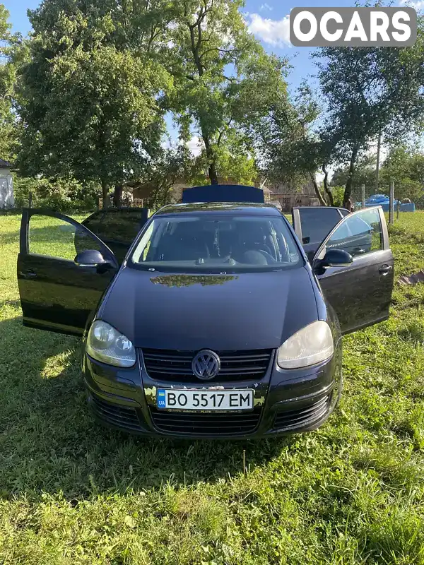 Седан Volkswagen Jetta 2005 1.6 л. Ручная / Механика обл. Тернопольская, Збараж - Фото 1/13