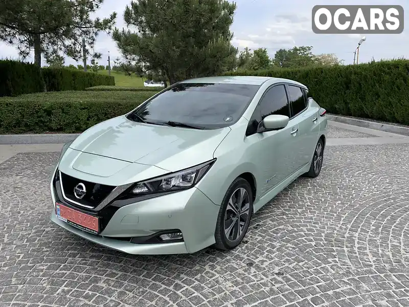 Хетчбек Nissan Leaf 2018 null_content л. обл. Дніпропетровська, Дніпро (Дніпропетровськ) - Фото 1/21