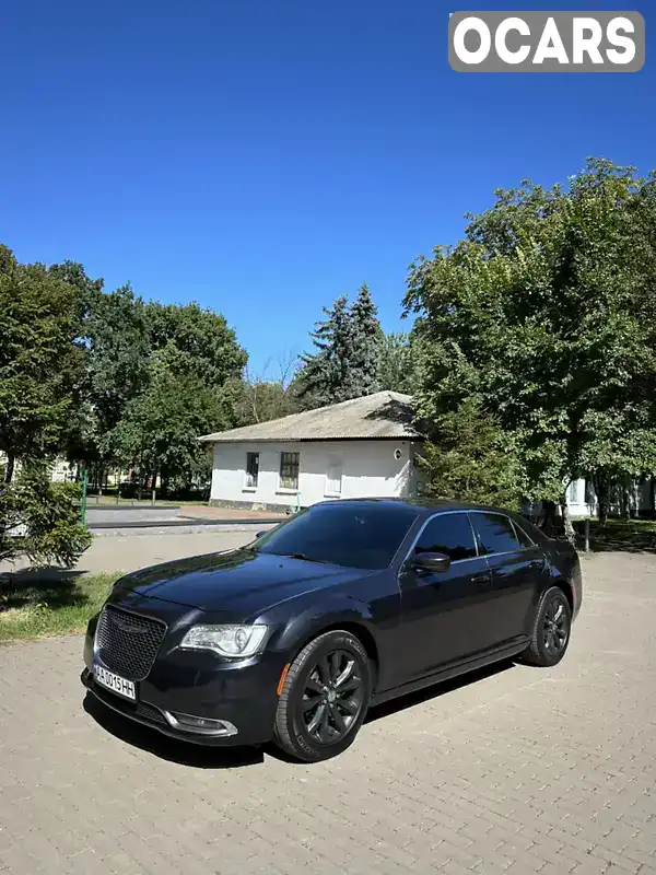 Седан Chrysler 300 2016 3.6 л. Автомат обл. Київська, Київ - Фото 1/21