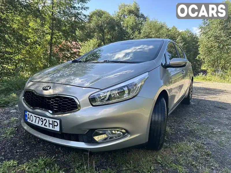 Хетчбек Kia Ceed 2015 1.58 л. Автомат обл. Закарпатська, Міжгір'я - Фото 1/13