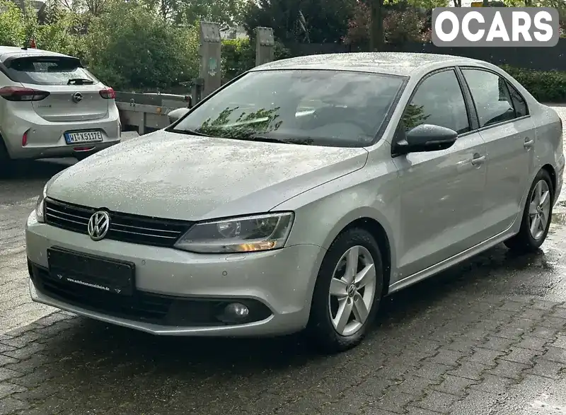 Седан Volkswagen Jetta 2012 1.6 л. Автомат обл. Львівська, Львів - Фото 1/21