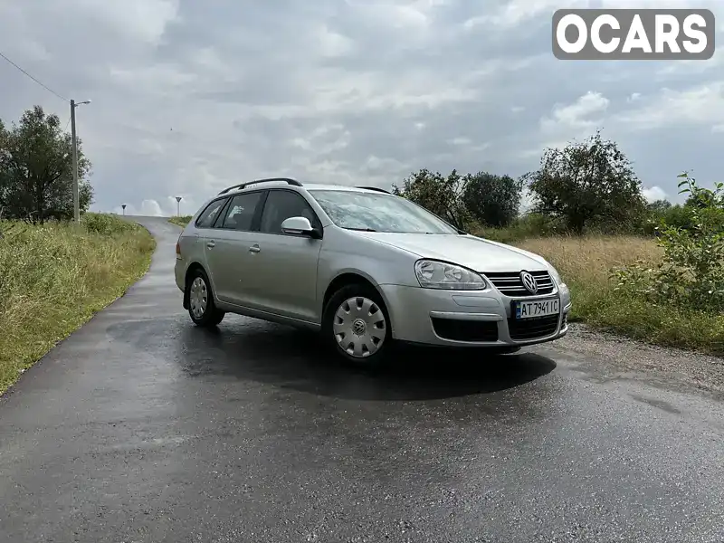 Універсал Volkswagen Golf 2009 1.6 л. Ручна / Механіка обл. Івано-Франківська, Надвірна - Фото 1/21