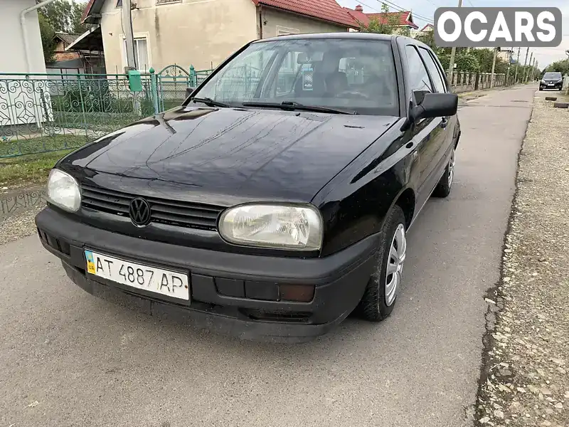 Хетчбек Volkswagen Golf 2003 1.9 л. Ручна / Механіка обл. Івано-Франківська, Коломия - Фото 1/12