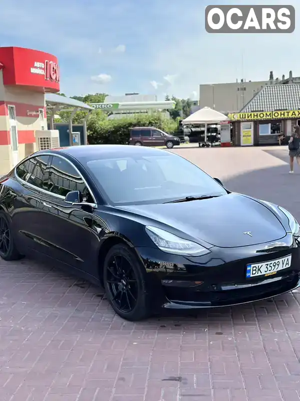 Седан Tesla Model 3 2018 null_content л. Автомат обл. Рівненська, Рівне - Фото 1/21