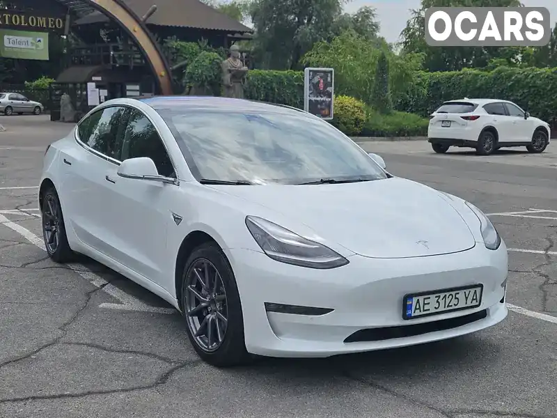 Седан Tesla Model 3 2018 null_content л. обл. Днепропетровская, Днепр (Днепропетровск) - Фото 1/21