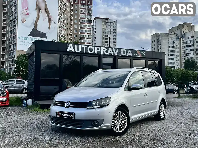 Минивэн Volkswagen Touran 2010 1.39 л. Автомат обл. Киевская, Киев - Фото 1/21