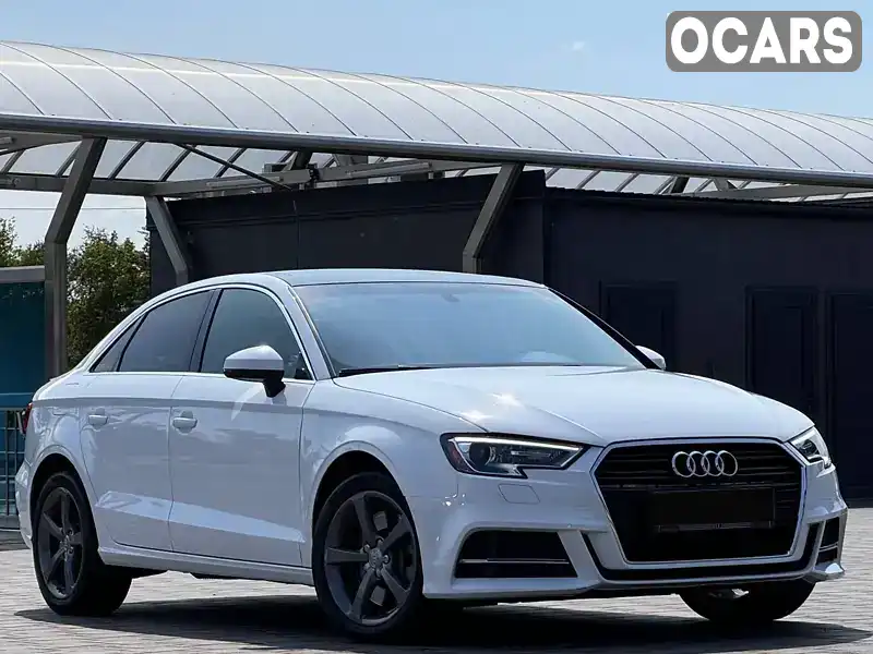 Седан Audi A3 2019 2 л. Автомат обл. Київська, Київ - Фото 1/21