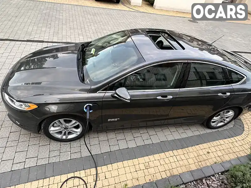 Седан Ford Fusion 2015 2 л. Вариатор обл. Закарпатская, Ужгород - Фото 1/11