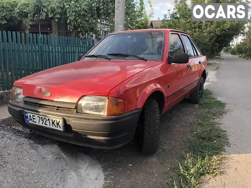 Хетчбек Ford Escort 1990 1.4 л. Ручна / Механіка обл. Дніпропетровська, Кривий Ріг - Фото 1/9