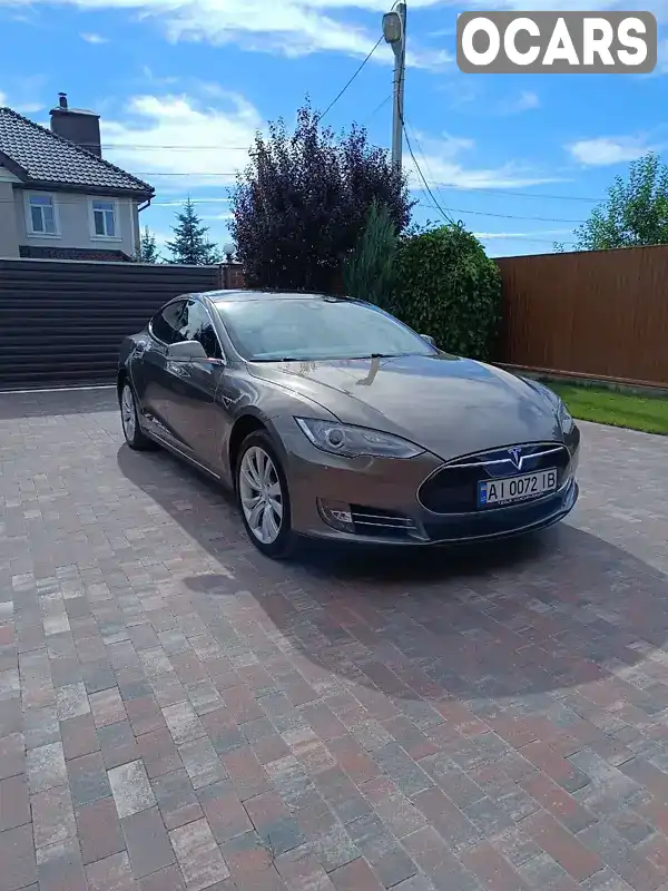 Лифтбек Tesla Model S 2015 null_content л. Автомат обл. Киевская, Киев - Фото 1/17