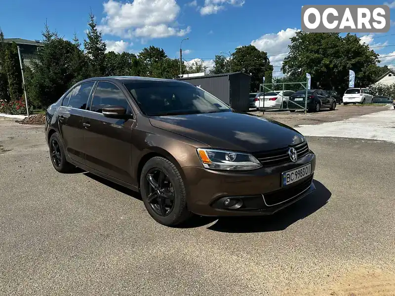 Седан Volkswagen Jetta 2013 1.97 л. Автомат обл. Чернігівська, Чернігів - Фото 1/13