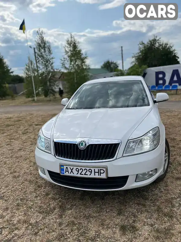 Ліфтбек Skoda Octavia 2011 1.6 л. Ручна / Механіка обл. Харківська, Валки - Фото 1/17