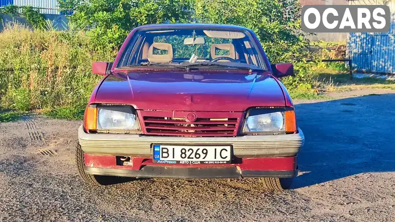 Хетчбек Opel Ascona 1984 1.8 л. Ручна / Механіка обл. Полтавська, Полтава - Фото 1/21