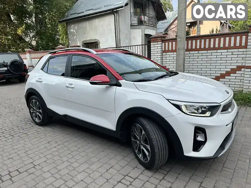 Позашляховик / Кросовер Kia Stonic 2020 1.37 л. Автомат обл. Львівська, Львів - Фото 1/20