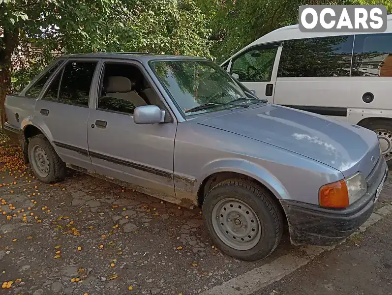 Хетчбек Ford Escort 1988 1.4 л. Ручна / Механіка обл. Івано-Франківська, Калуш - Фото 1/4