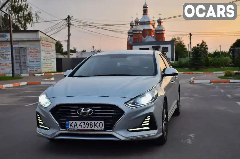 Седан Hyundai Sonata 2017 2 л. Автомат обл. Київська, Київ - Фото 1/15