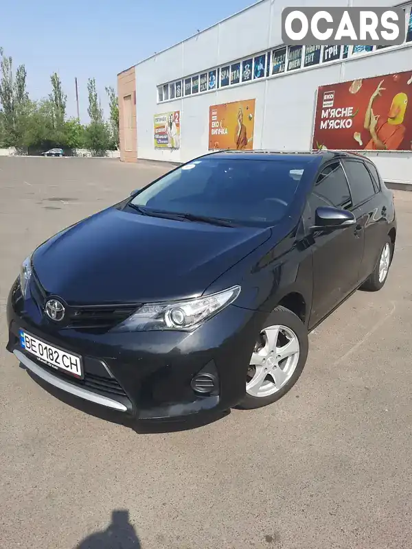 Хэтчбек Toyota Auris 2013 1.33 л. Ручная / Механика обл. Николаевская, Николаев - Фото 1/11