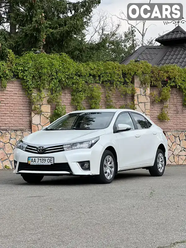 Седан Toyota Corolla 2016 1.6 л. Вариатор обл. Киевская, Киев - Фото 1/21