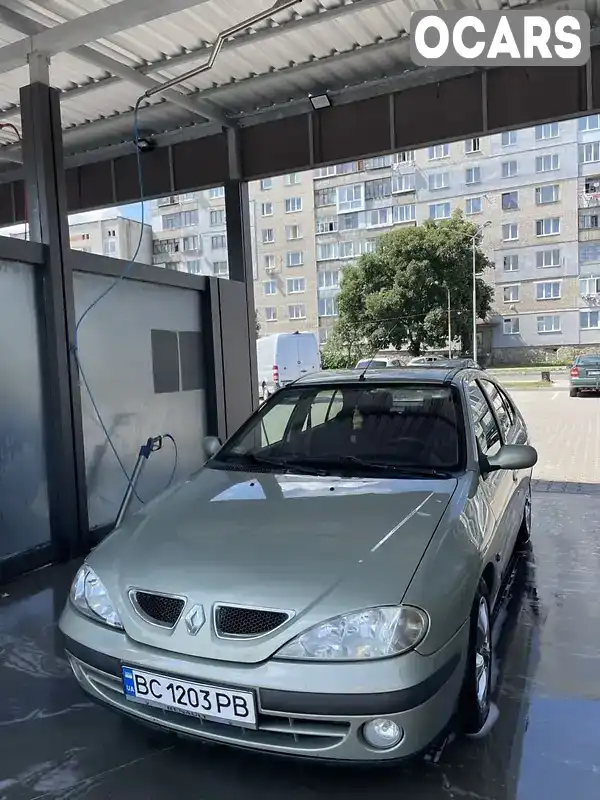 Хетчбек Renault Megane 2001 1.6 л. Ручна / Механіка обл. Львівська, Червоноград - Фото 1/9