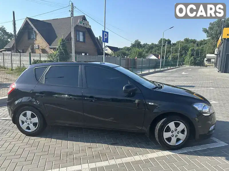 Хэтчбек Kia Ceed 2010 1.59 л. Ручная / Механика обл. Днепропетровская, Днепр (Днепропетровск) - Фото 1/6